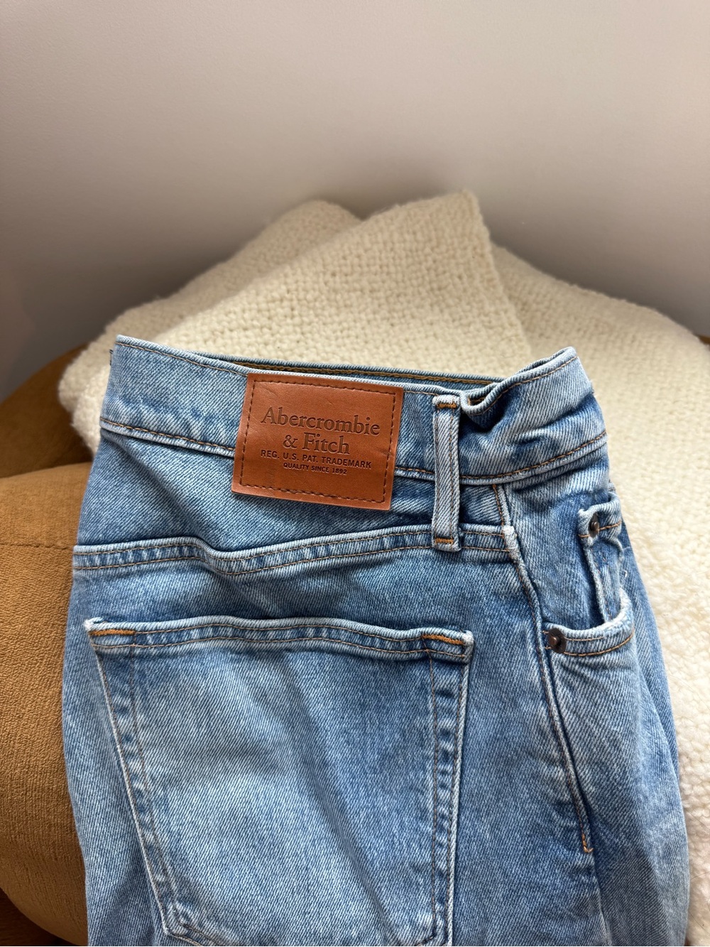 Abercrombie & Fitch Men's Light Wash Blue Slim Jeans